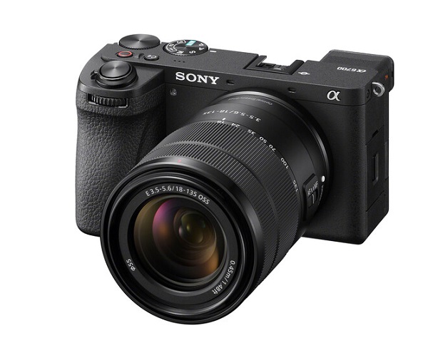Máy ảnh SONY ILCE-6700M (Bao gồm body + ống kính zoom 18-135mm)