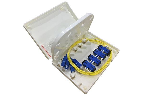 Hộp phối quang ODF dùng trong nhà 4FO FTTH (có khay) Hộp phối quang ODF dùng trong nhà 4FO FTTH (có khay)