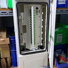 Hộp phối quang ODF TCNet | Vỏ tủ phối quang ODF ngoài trời đặt bệ 96FO + Khay